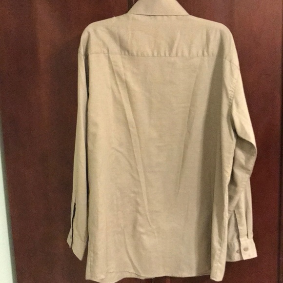 Reaction button front shirt - Picture 3 of 3